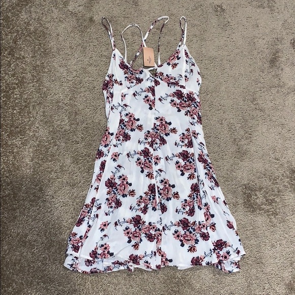 American Eagle Outfitters Dresses & Skirts - American Eagle Outfitters Strappy Dress Size S